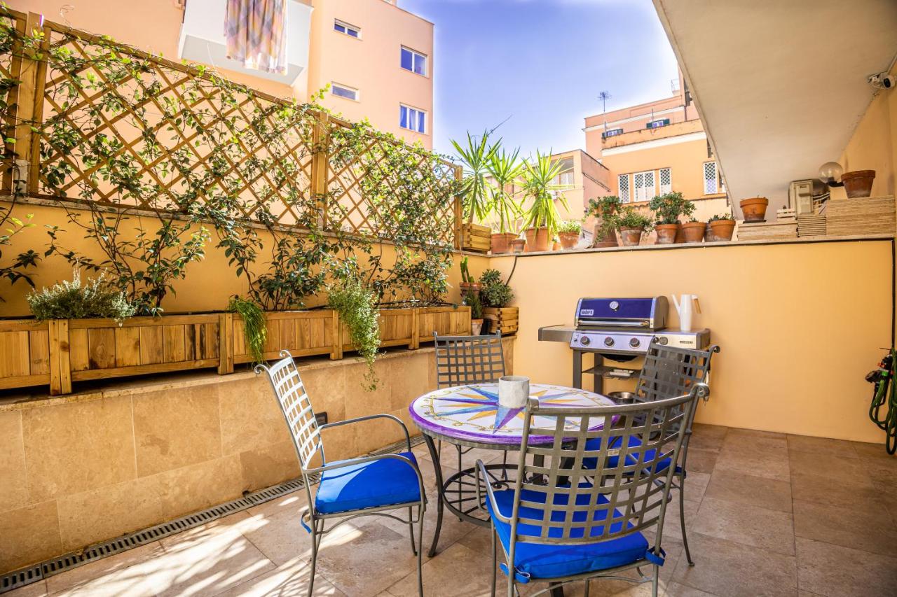 Ædrian's Loft. Boutique apartment with private terrace in the center of Rome - Chambres d'hôtes Rome