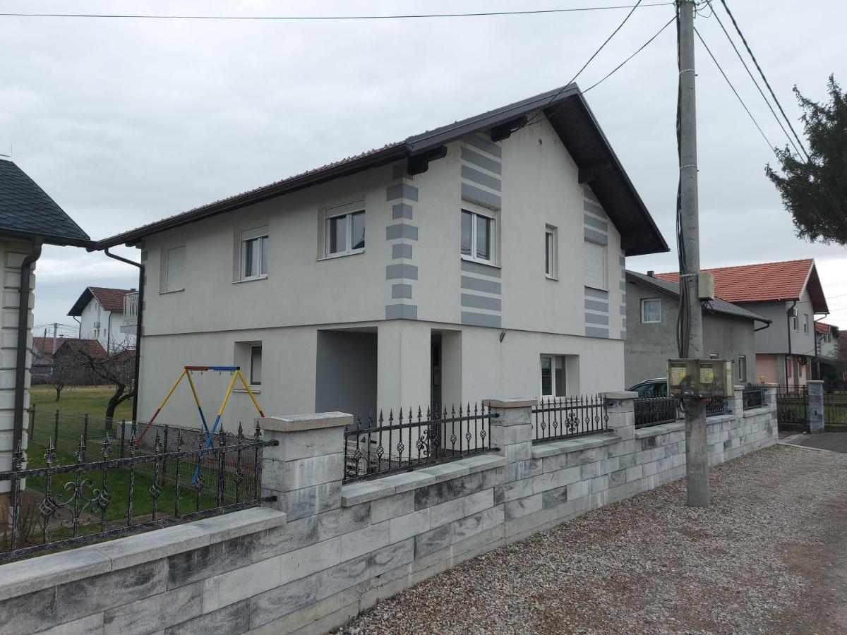 Apartman TT Stan na dan Trn Laktaši - B&B