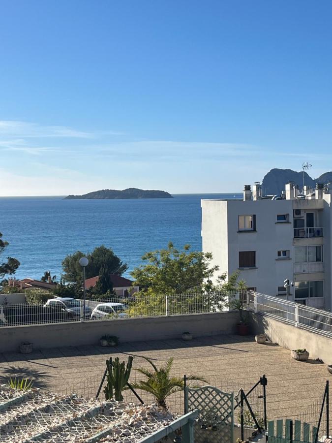 Studio avec coin nuit vue mer - la ciotat - B&B