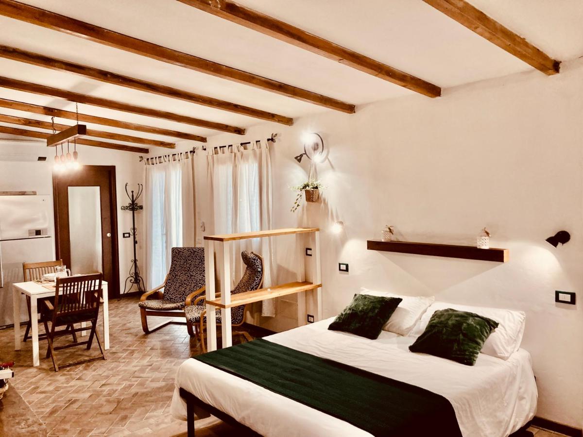 Poderino di Santa Lucia - B&B Terra Rossa