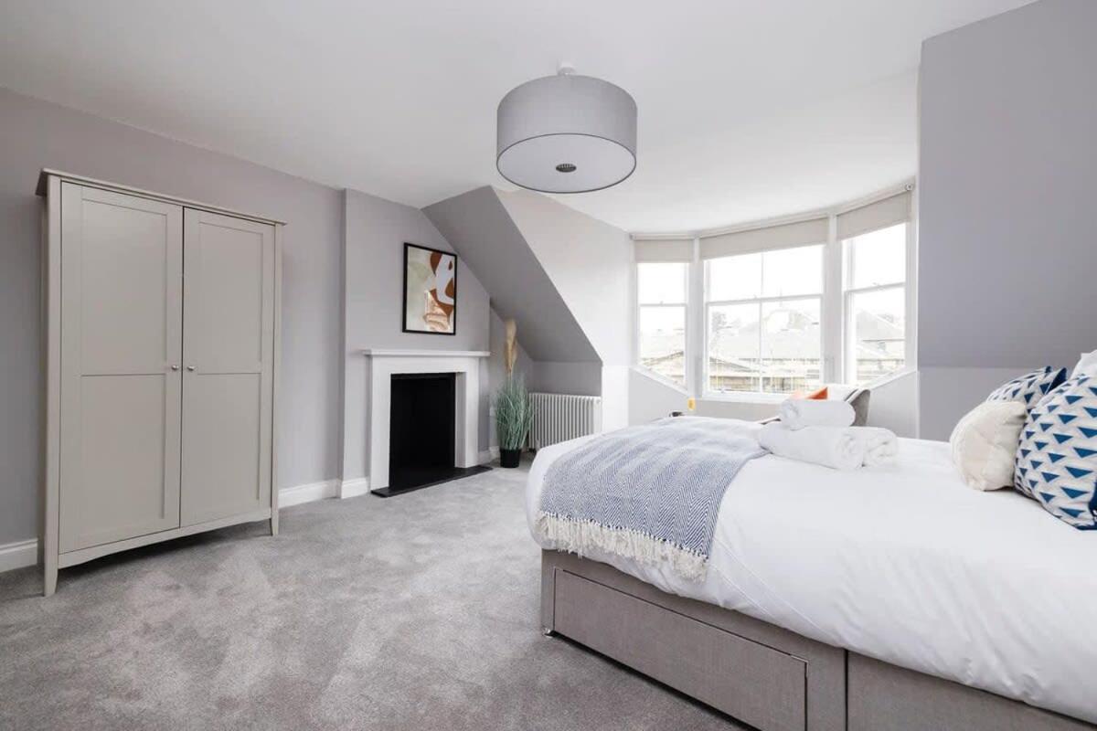 Dragon Suites - City Centre Castle View 1 Bed Apartment - Ferienwohnung Edinburgh