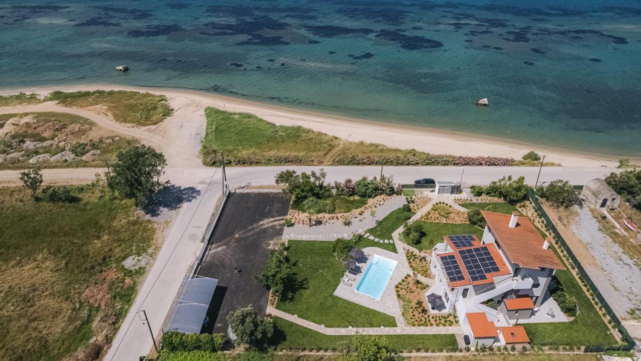 Electra BeachFront Suites, Nea Irakleia - B&B