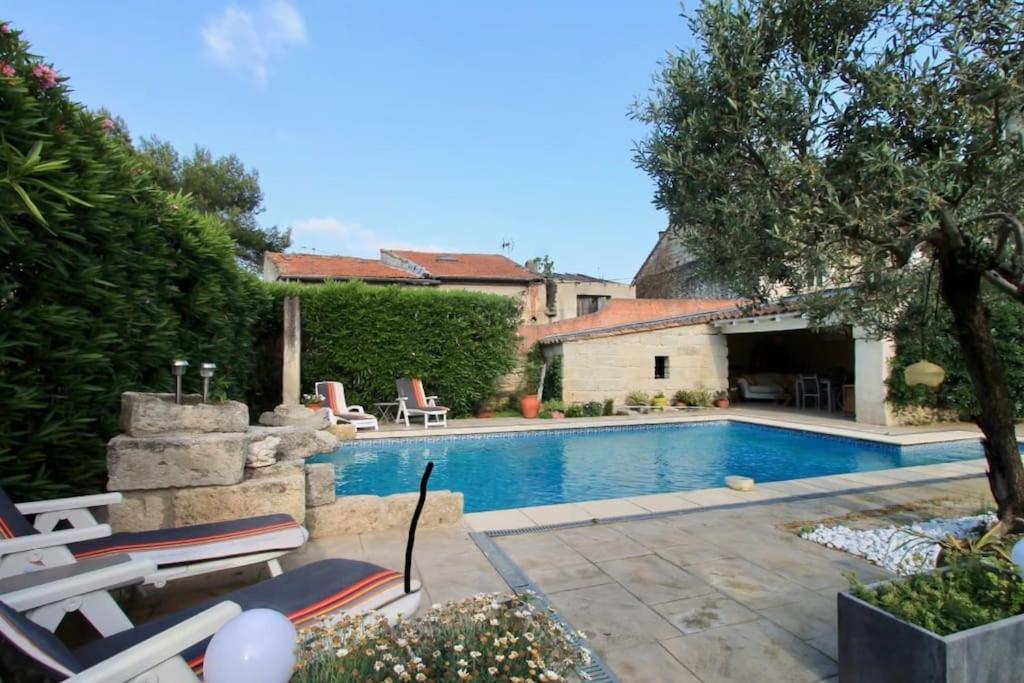 Très beau mas provençal proche Alpilles - B&B Barbentane