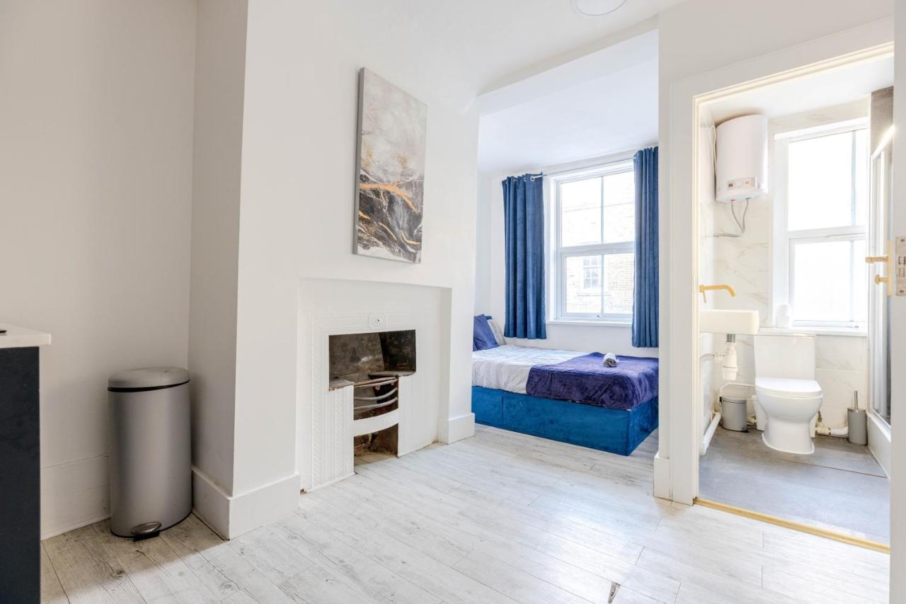 B&B London - Magic Studios - Bed and Breakfast London