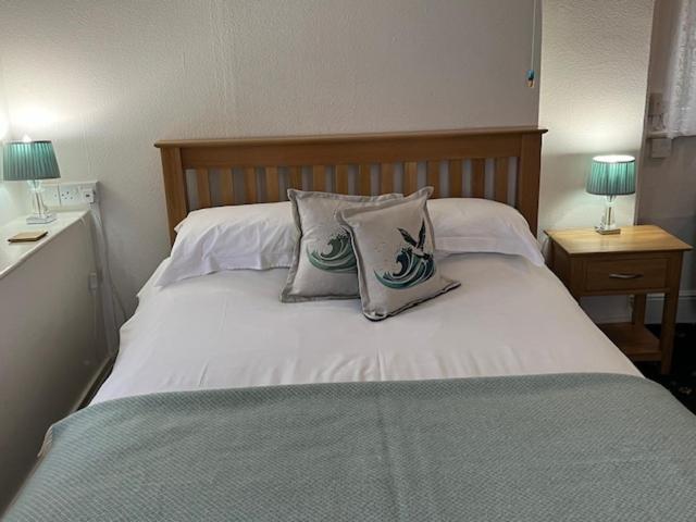 Double or Twin Room with Bathroom