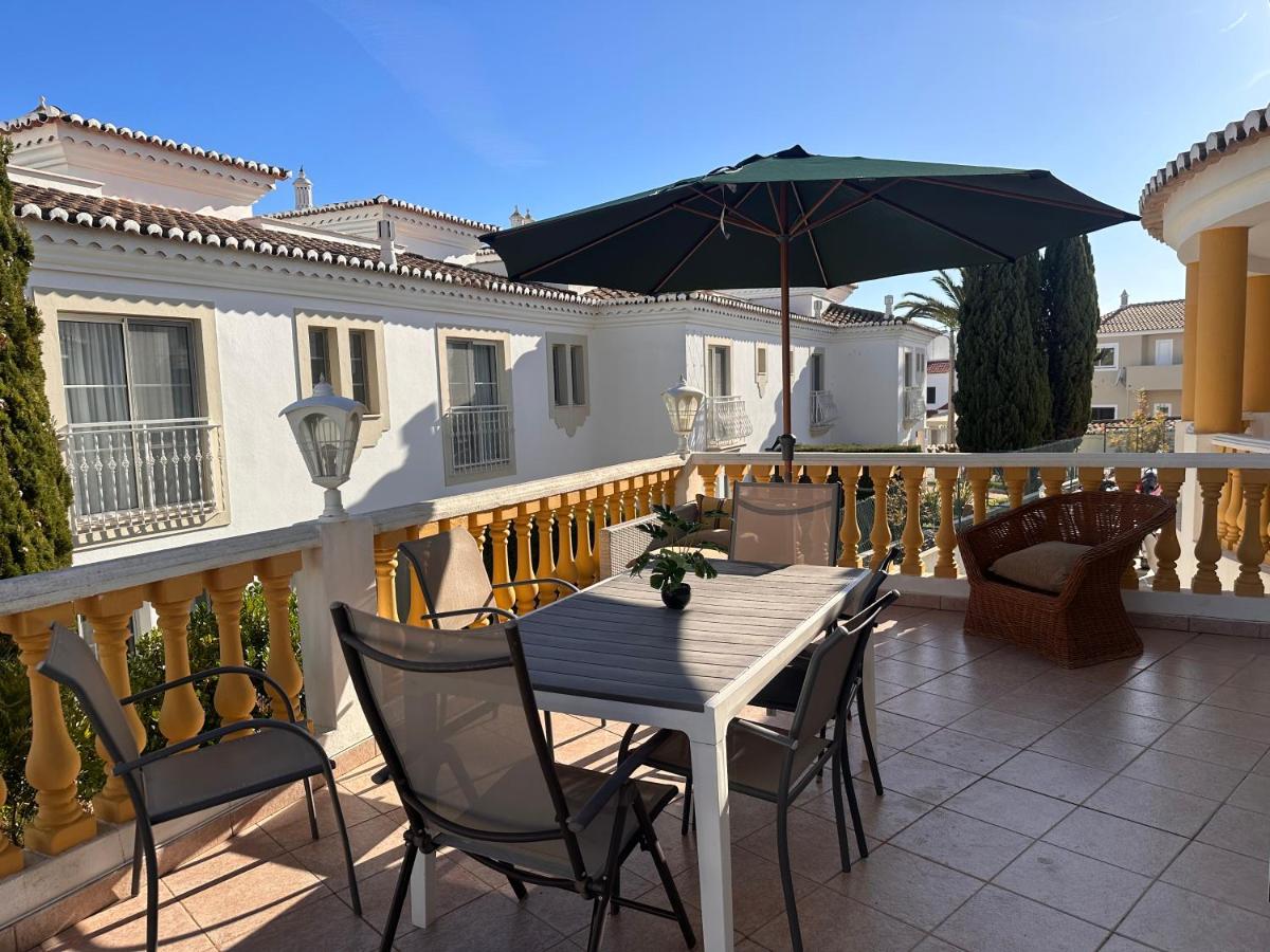 Dream House Near the Beach - B&B Porches