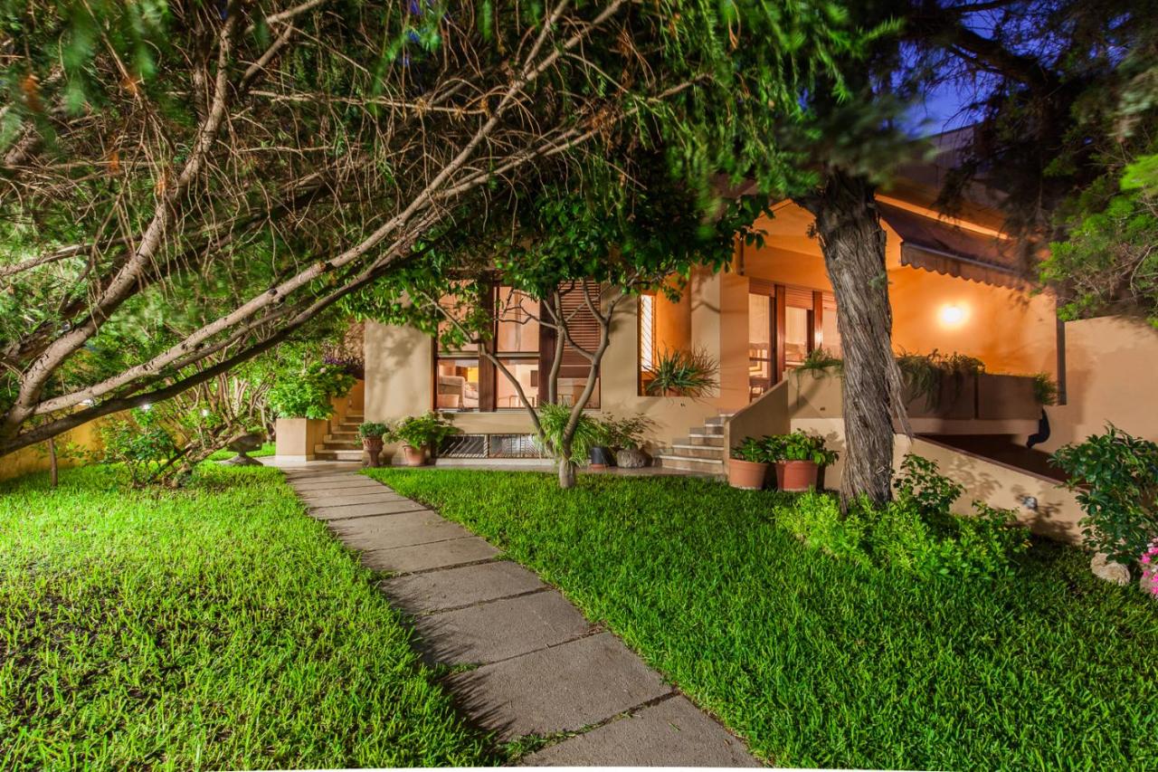 La Tuia e il Tasso - B&B Cagliari