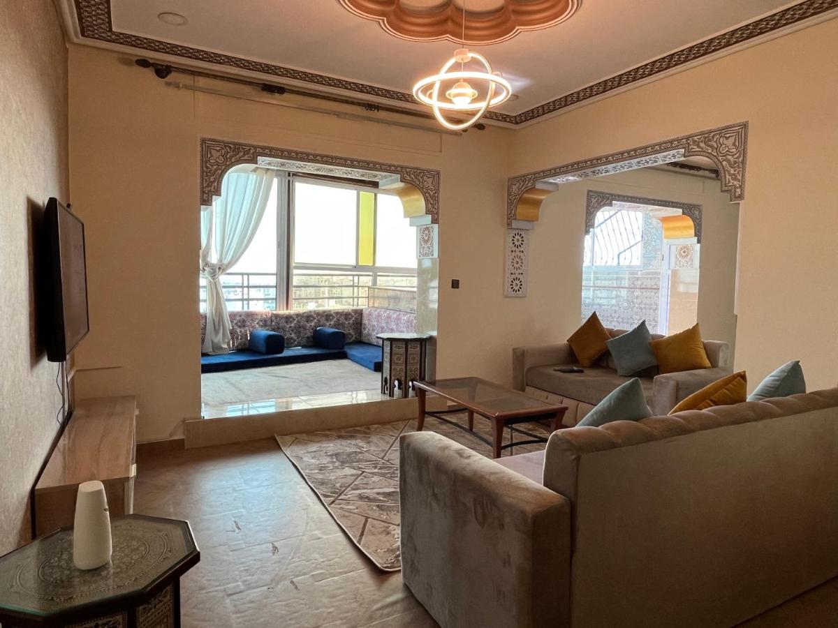 شقة مميزة وسط المدينة Distinctive apartment in the city center Apartamento distintivo en el centro de la ciudad - B&B