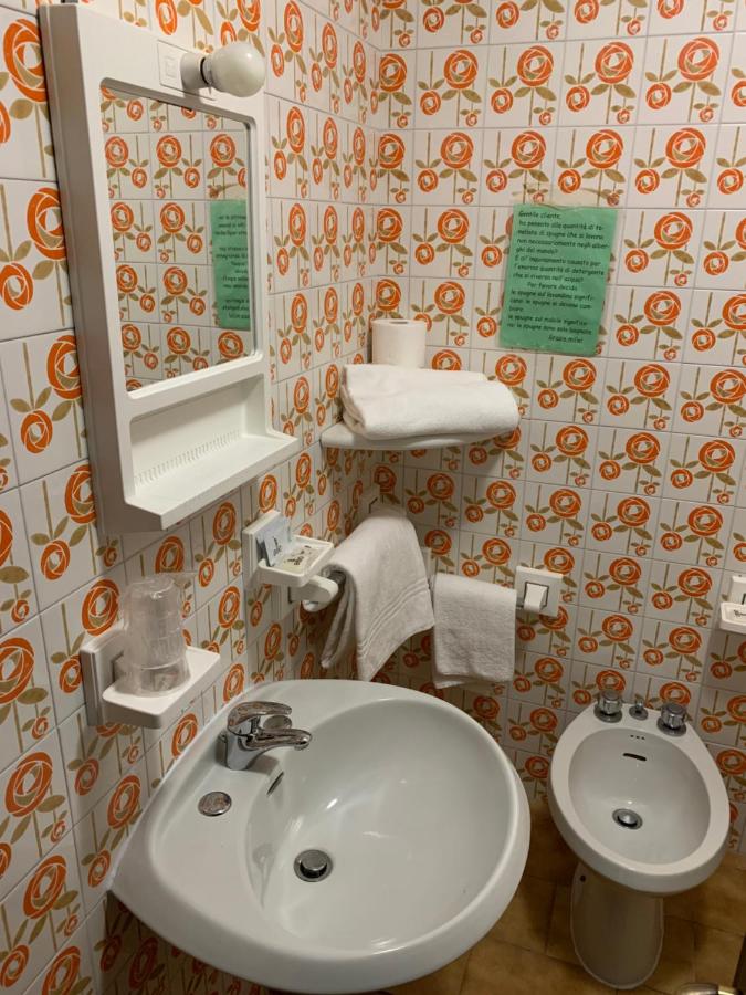 Dreibettzimmer mit Bergblick