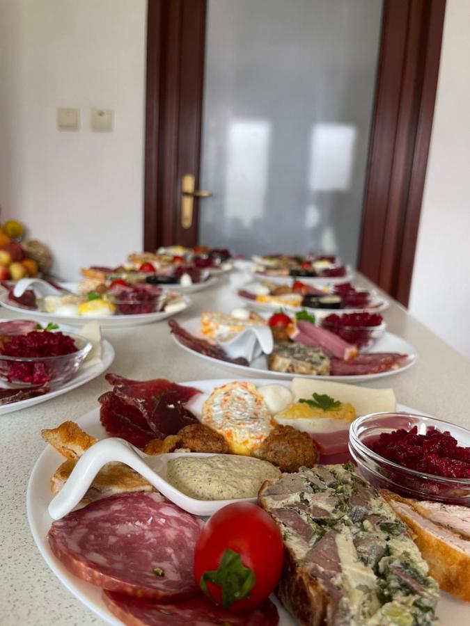 GAMA viseu de sus - B&B