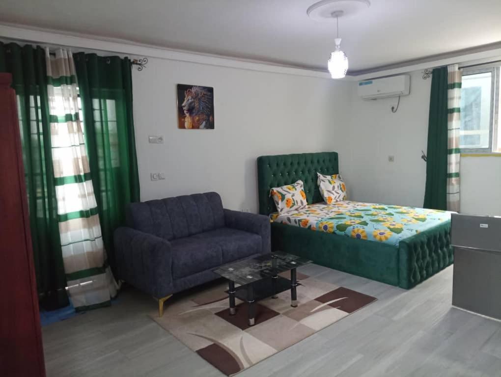 B&B Douala - Makeena Berry Cosy Mboa --- - Bed and Breakfast Douala