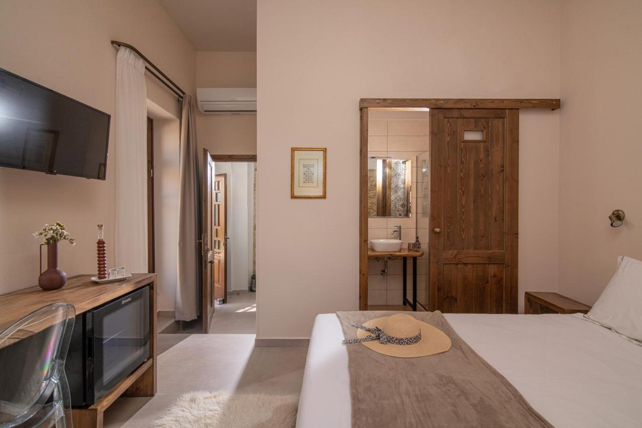 Double Room with City View - PNOI