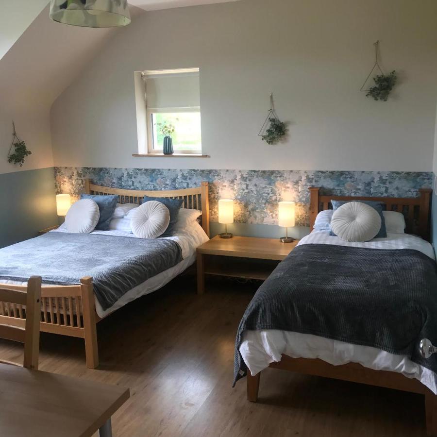 Triple Room with Private Bathroom