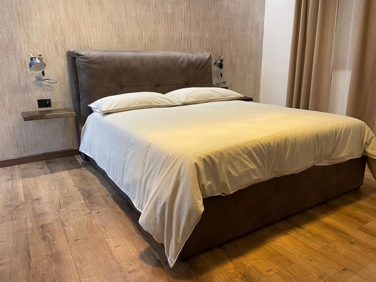 Deluxe Double Room with Shower