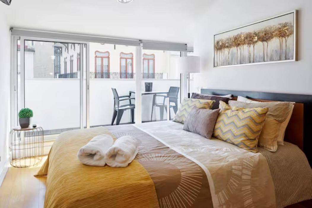 Apartamento con balcón