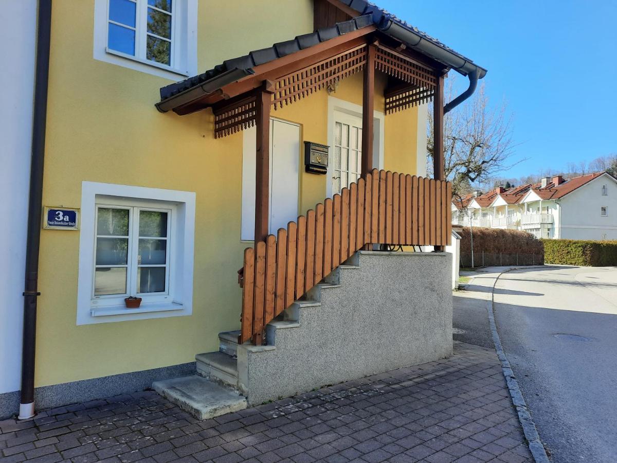 FeWo beim Schloss Orth mit eigenem Parkplatz - Ferienwohnung