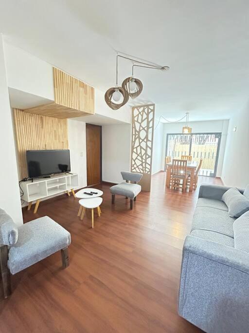 Dpto en mendoza centro frente plaza independencia - Bed and Breakfast Mendoza