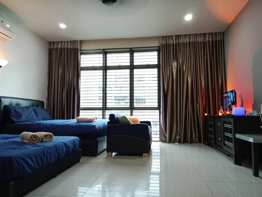 B&B Johor Bahru - Palazio Mount Austin 2-4pax Entire Studio WiFi/TV Box - Bed and Breakfast Johor Bahru