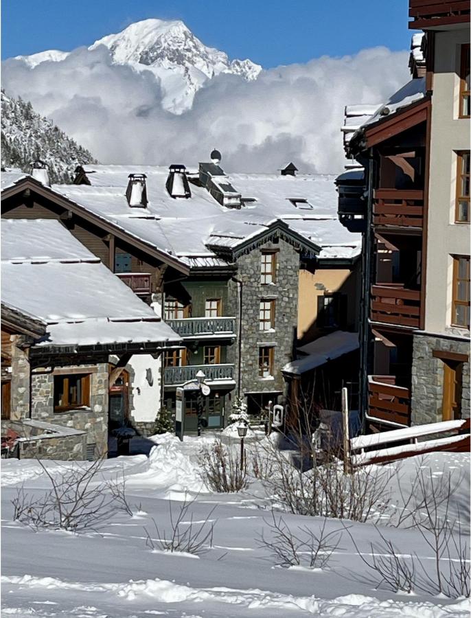 Le Refuge du Montagnard, Arc 1950, Skis aux pieds, Spa - B&B