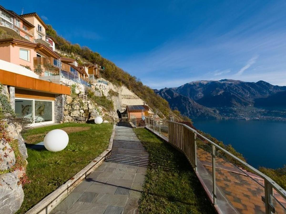 Corinto - wonderful Lake front apartment - B&B Parzanica