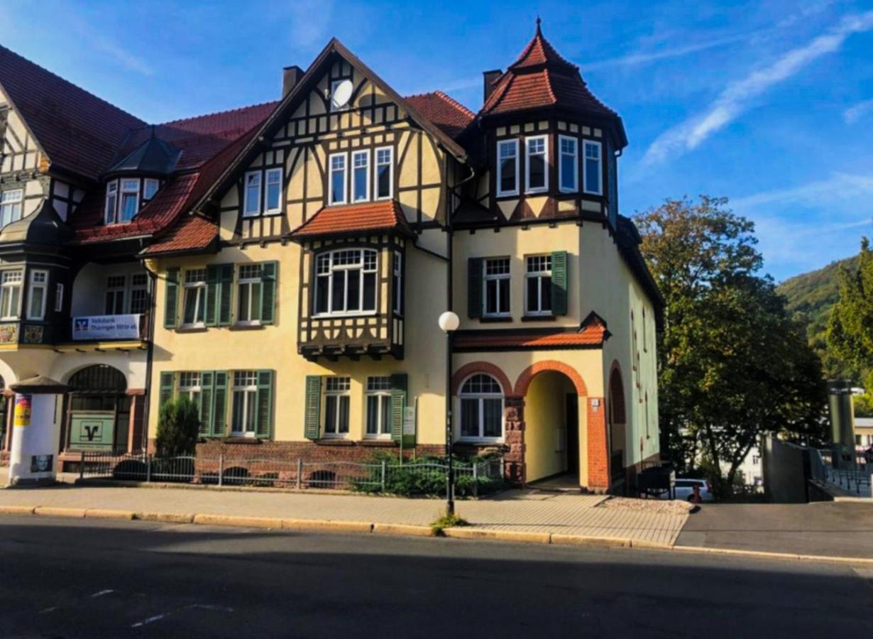KOMM - Zentral- Bahnhof- Congress CCS- Parkplatz - Bed and Breakfast