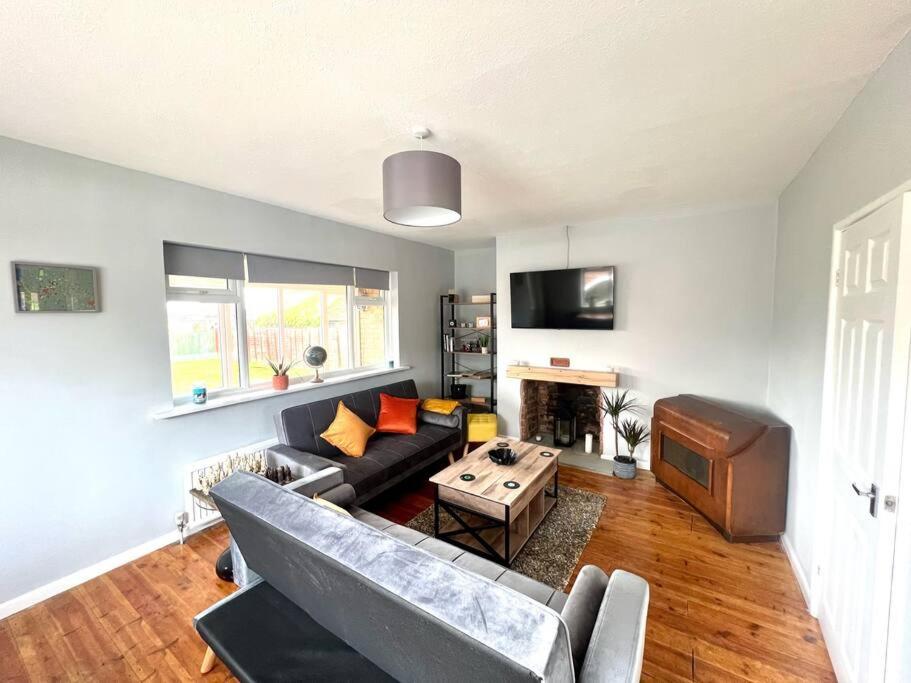 Early Sunrise - Entire House in Withernsea - Chambres d'hôtes Withernsea