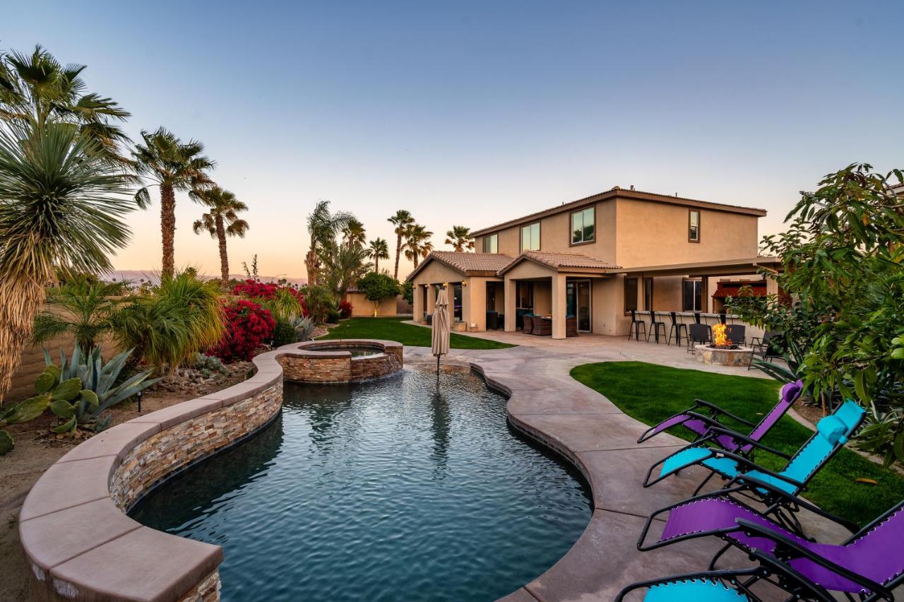 Coachella Play - 6BR Multi-Gen Fun Zone and Retreat with free heated pool - B&B