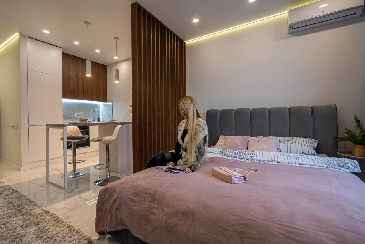 Studio Apartment with Balcony