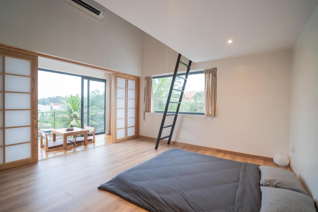 Suite with Mountain View