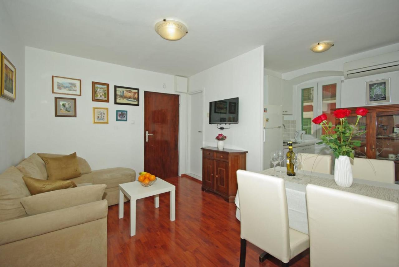 City Square Apartment Makarska - B&B Macarsca