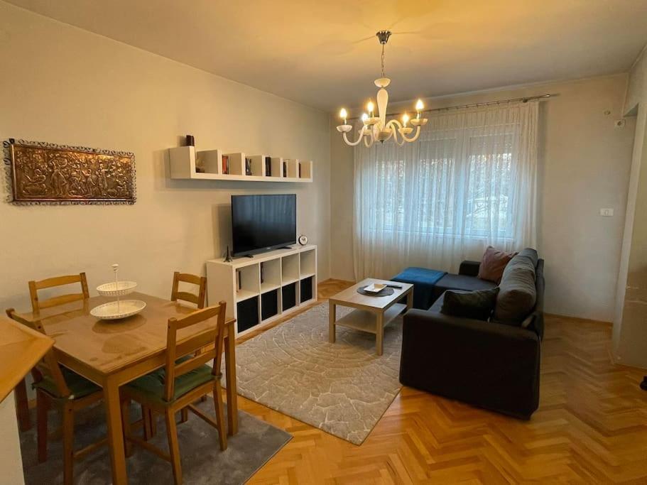 B&B Skopje - Ikea's style - Bed and Breakfast Skopje