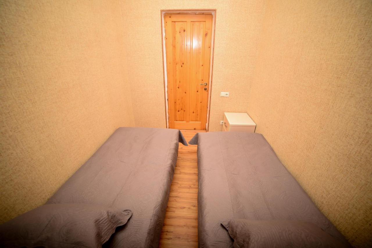 Chambre Triple avec Salle de Bains Commune