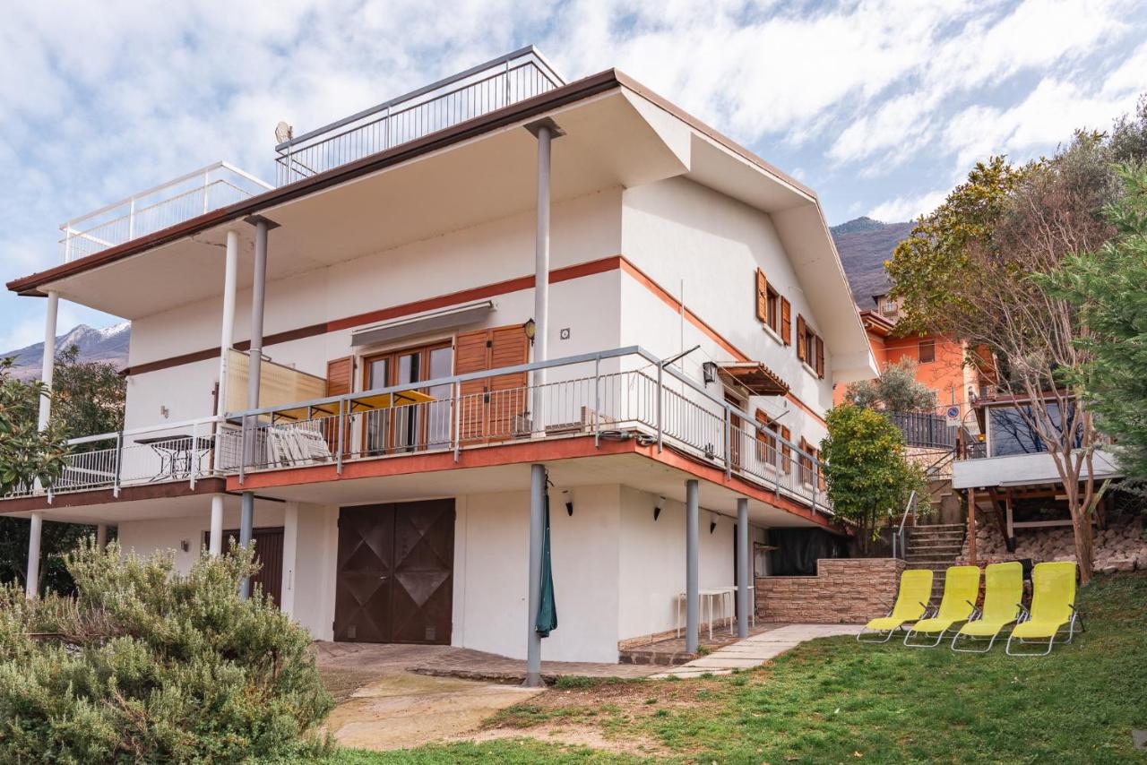 Villa Bianca by GardaDoma - Chambres d’hôtes