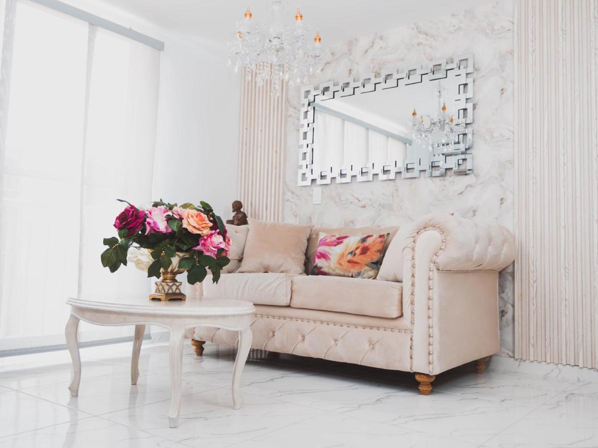 T11 Moderno apto con aire , en conjunto con piscina - B&B Neiva