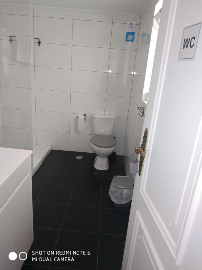 Camera Doppia con Letti Singoli con Bagno Privato Esterno