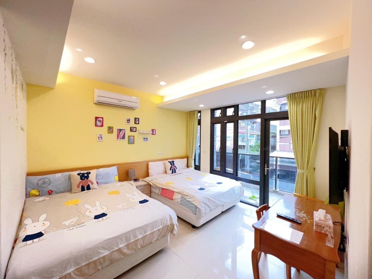Quadruple Room with Private Bathroom