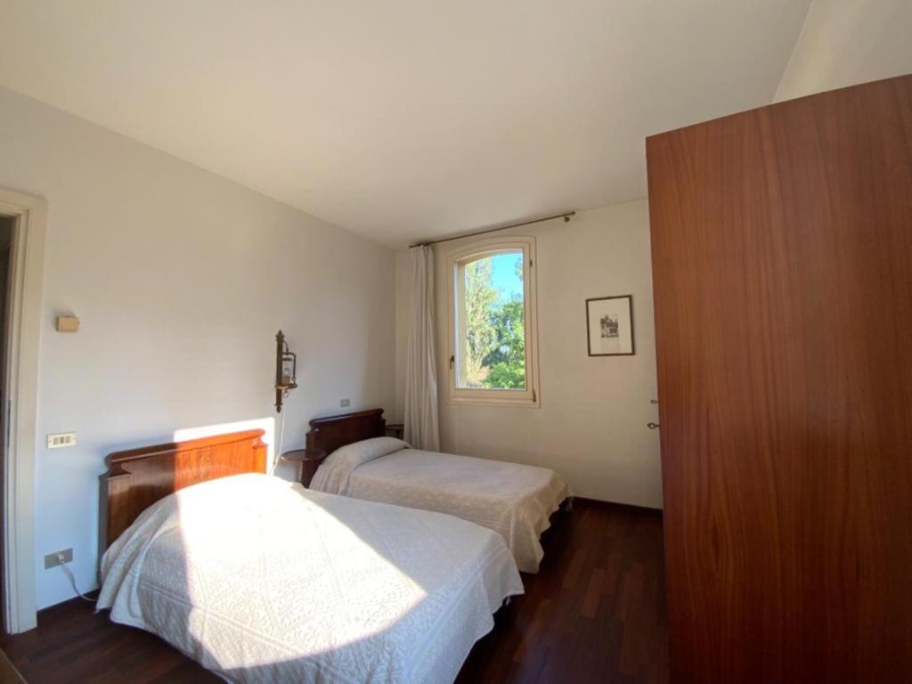 Chambre Lits Jumeaux avec Salle de Bains Privative