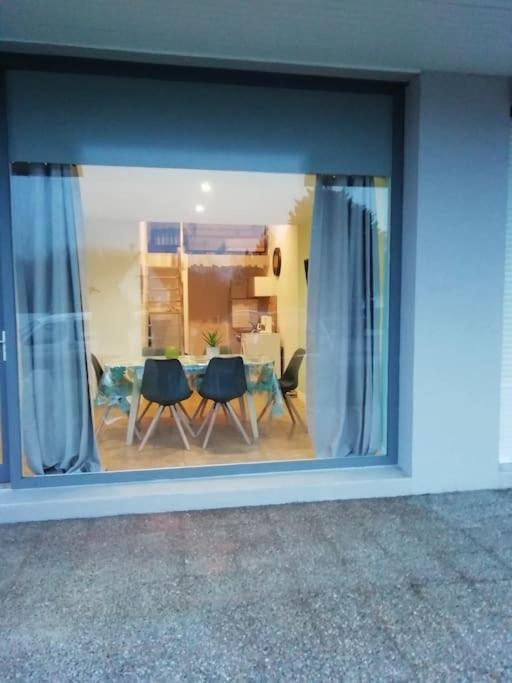 Appartement rez-de-chaussée - Ferienwohnung