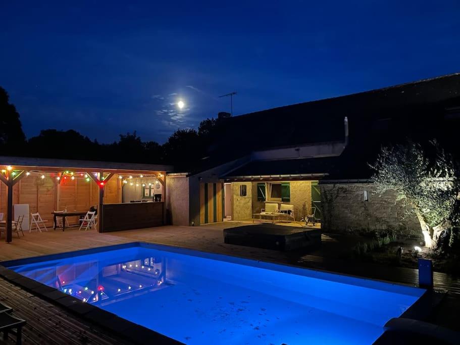 Maison avec piscine et jacuzzi en Briere - Ferienwohnung