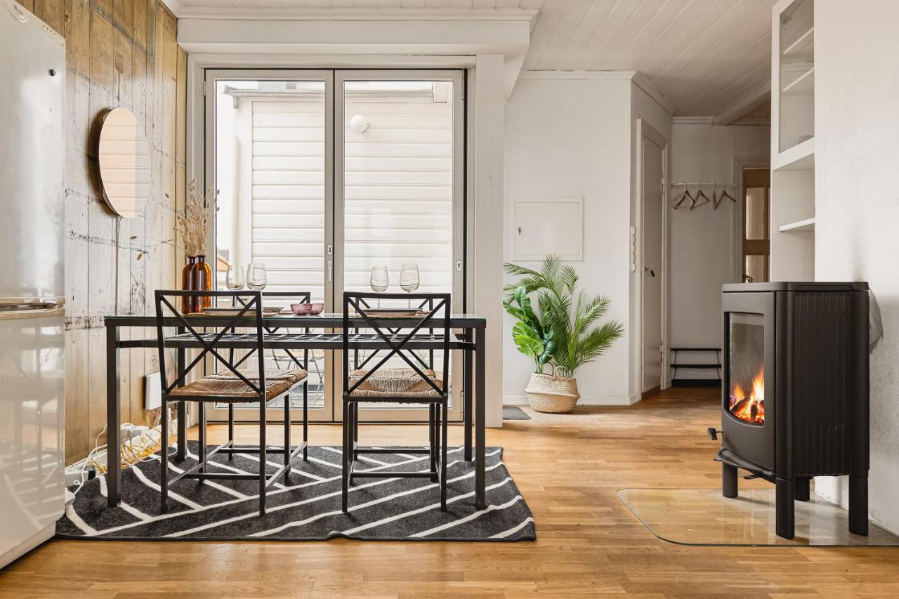 Spacious! 2024 Renovated! 4 Bedrooms! - Chambres d’hôtes