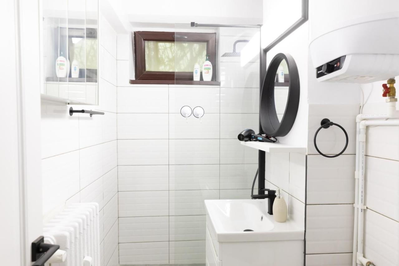 Nest Aparthotel - B&B Suceava