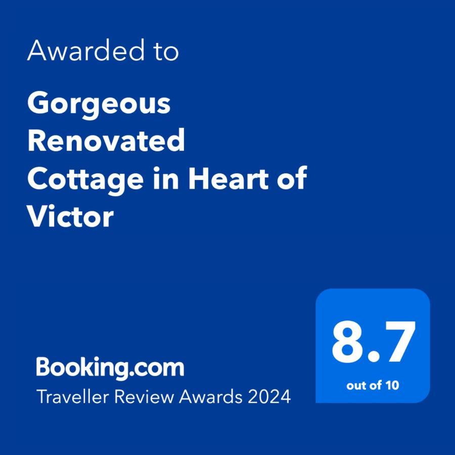 B&B Victor Harbor - Gorgeous Renovated Cottage in Heart of Victor - Bed and Breakfast Victor Harbor