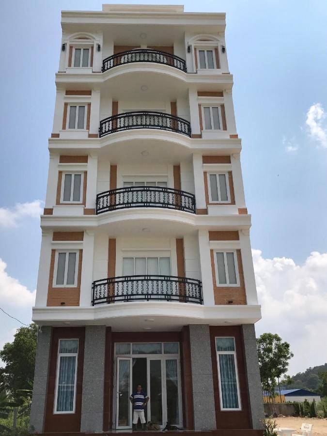 Hà Hùng Panorama Hotel (Cơ sở 2 - Cho thuê nhà nguyên căn cách chợ đêm 300m) - B&B