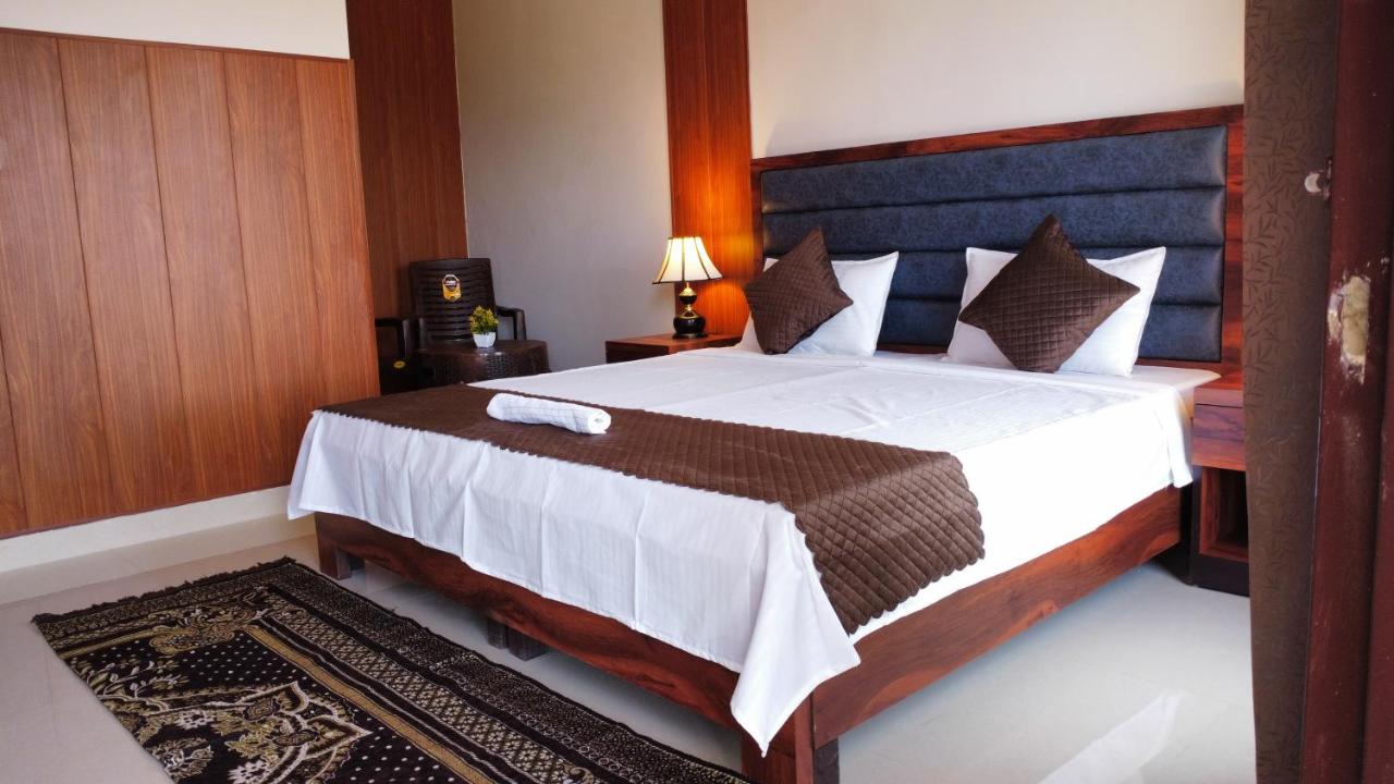 Double Room with Lake View