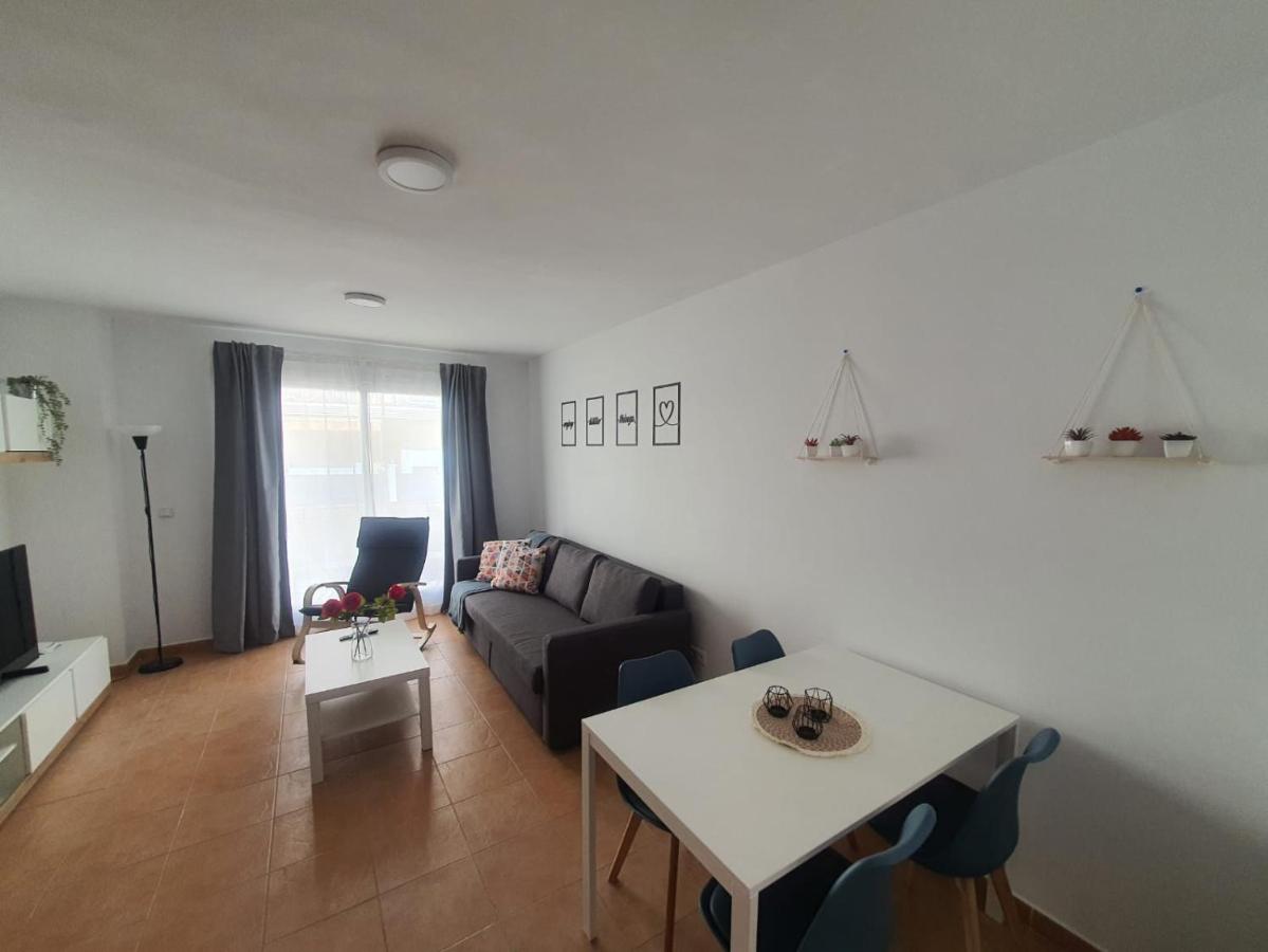 Moderno Apartamento 3 dormitorios, garaje y piscina - B&B