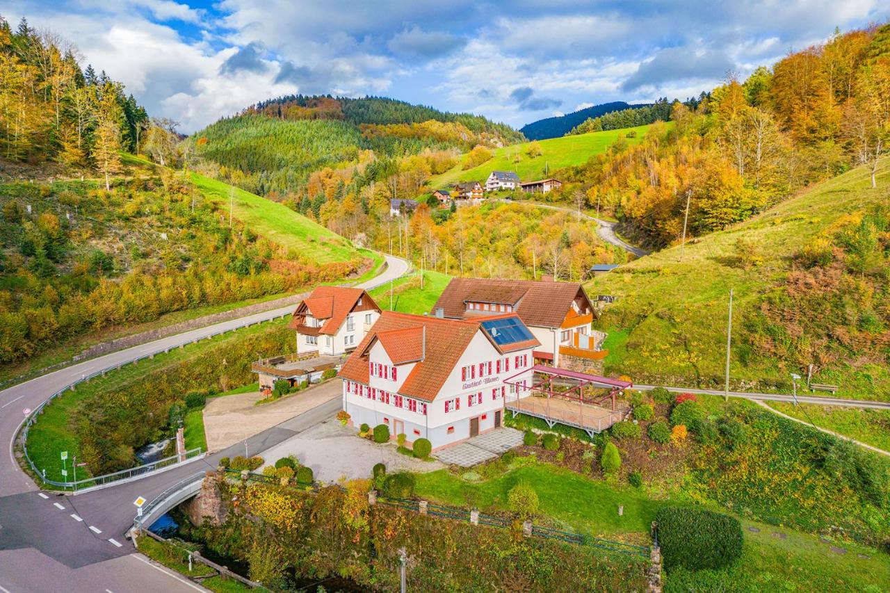 B&B Oppenau - Hotel - Gasthof Blume - Bed and Breakfast Oppenau