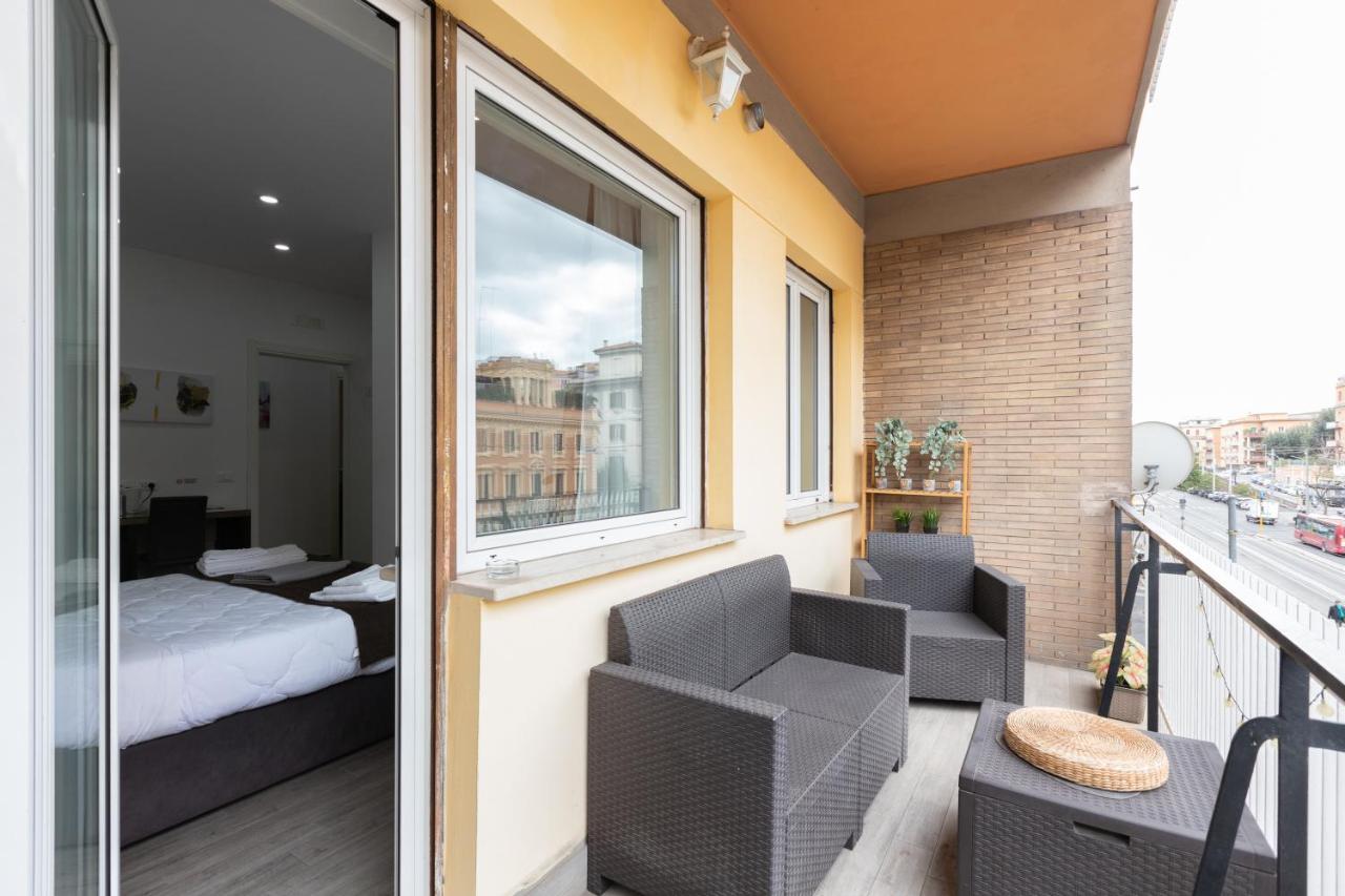 Deluxe Double Room with Balcony