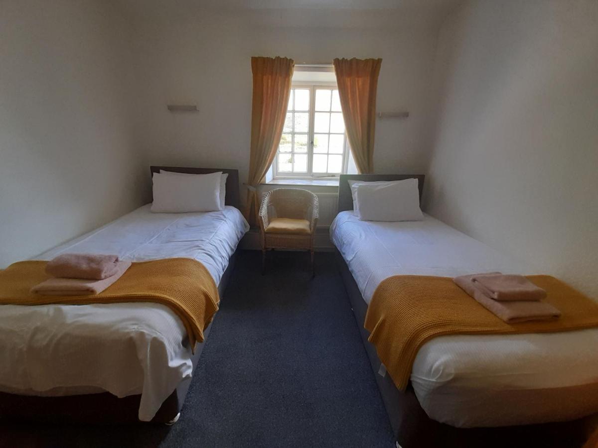 Chambre Lits Jumeaux avec Salle de Bains Privative