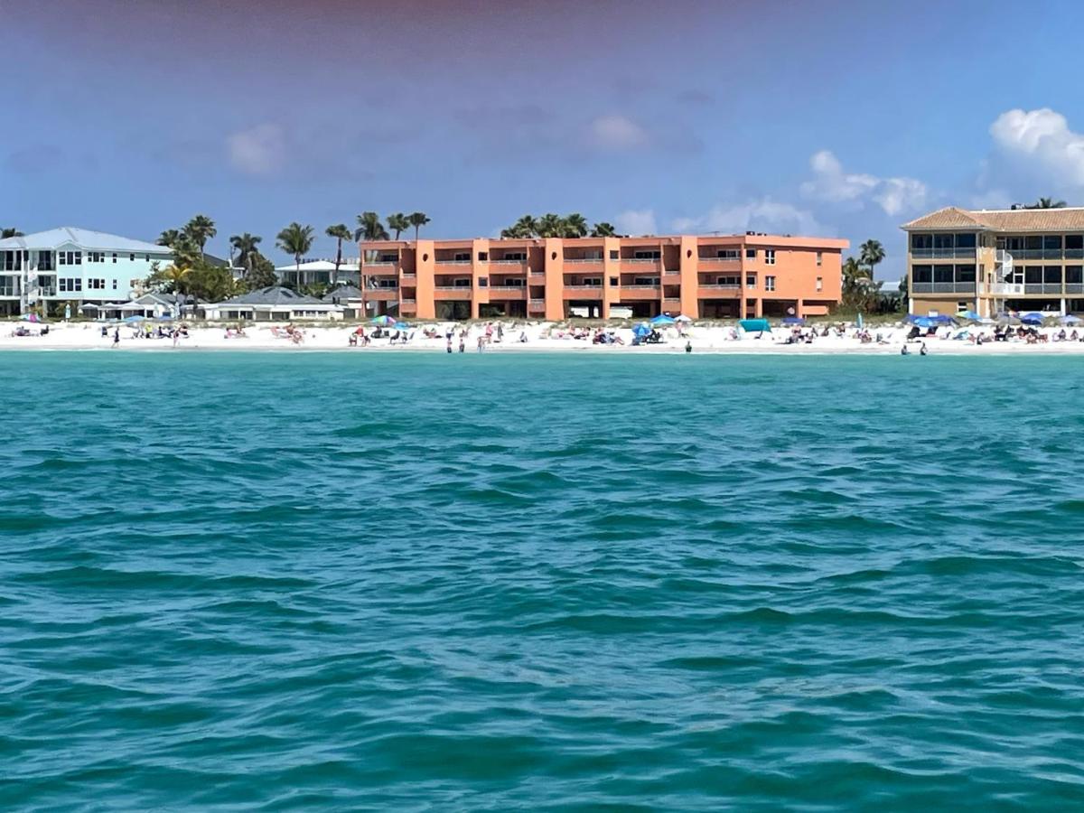 Coquina Beach Club 109 - Bed and Breakfast