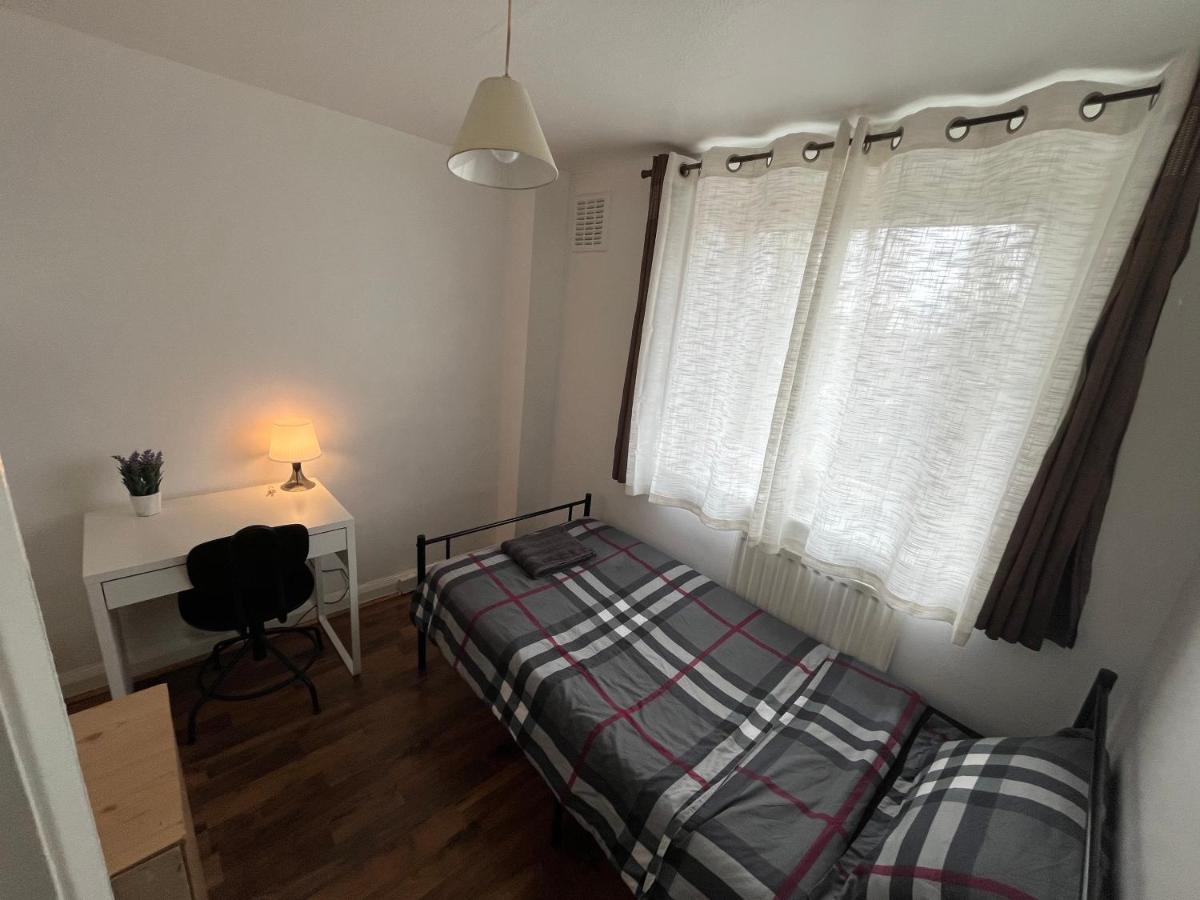 Camera Singola con Bagno in Comune